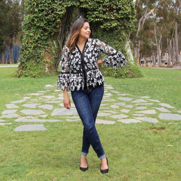 Flower Crochet Peplum Top - Picture 3 of 8